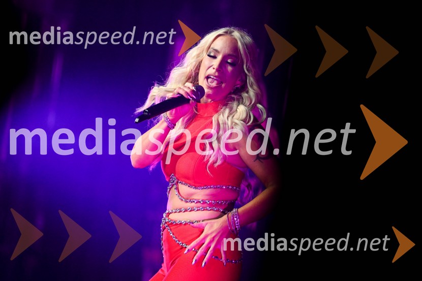  Alja Omladič - Alya, pevkaAlya z velikim koncertom v Cankarjevem domu obeležila 25 let kariere