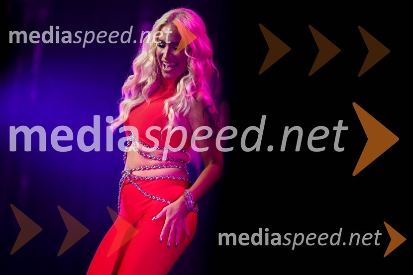  Alja Omladič - Alya, pevkaAlya z velikim koncertom v Cankarjevem domu obeležila 25 let kariere