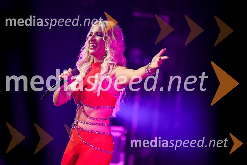  Alja Omladič - Alya, pevkaAlya z velikim koncertom v Cankarjevem domu obeležila 25 let kariere