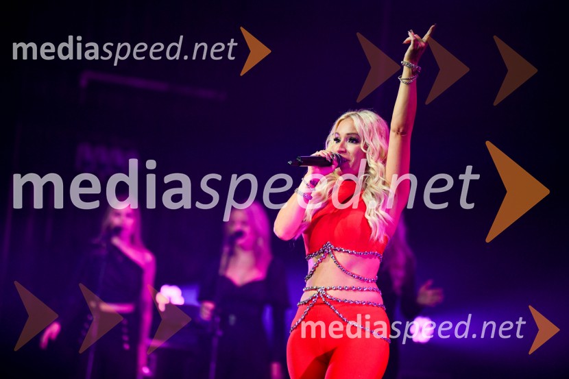  Alja Omladič - Alya, pevkaAlya z velikim koncertom v Cankarjevem domu obeležila 25 let kariere