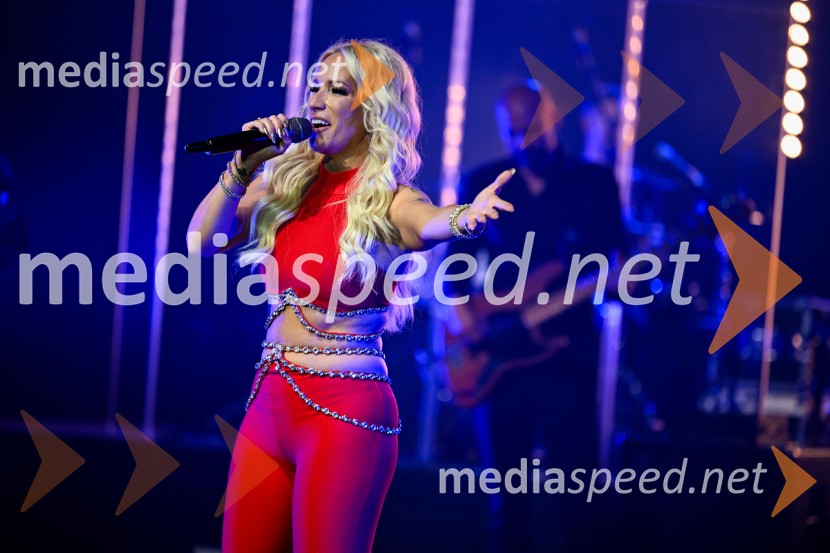  Alja Omladič - Alya, pevkaAlya z velikim koncertom v Cankarjevem domu obeležila 25 let kariere