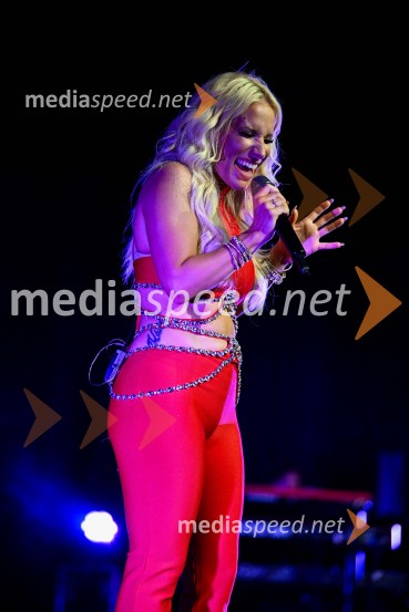  Alja Omladič - Alya, pevkaAlya z velikim koncertom v Cankarjevem domu obeležila 25 let kariere