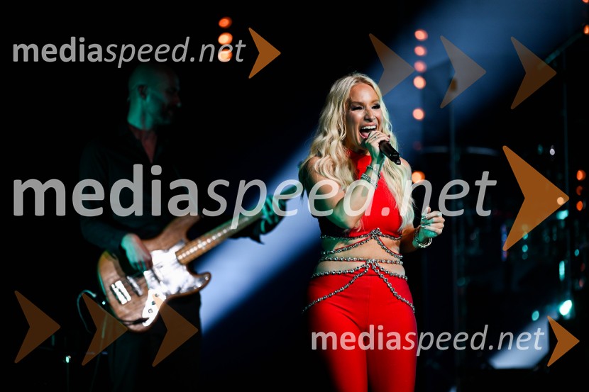  Alja Omladič - Alya, pevkaAlya z velikim koncertom v Cankarjevem domu obeležila 25 let kariere