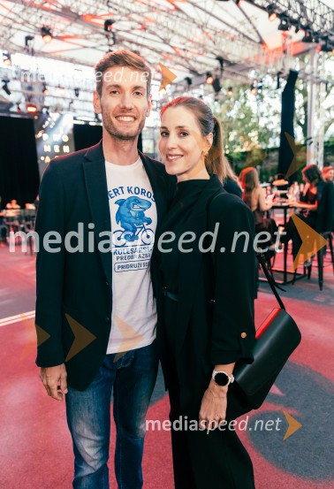  Robert Korošec, igralec;  Nina Rakovec, igralka, pevkaPOP promenada 2025