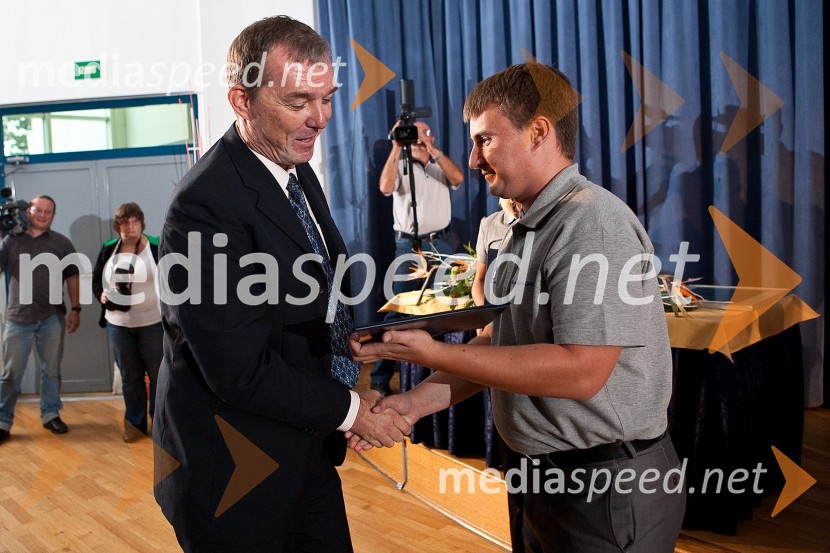 Prof. dr. Robert Leskovar, dekan in ..., študentDan Univerze v Mariboru in 50 let Fakultete za organizacijske vede Kranj