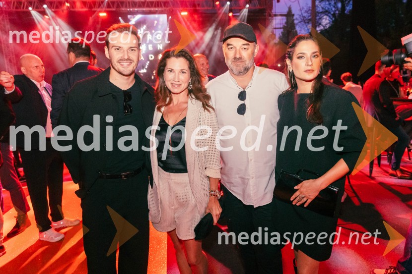  Tine Ugrin, igralec;  Sabina  Kogovšek, igralka;  Gaber K. Trseglav, igralec;  Saša Pavlin Stošić, igralkaPOP promenada 2025