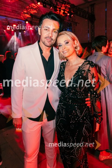  Aleš Vovk - Raay, glasbenik, duo Maraaya;  Marjetka Vovk, pevka, duo MaraayaPOP promenada 2025