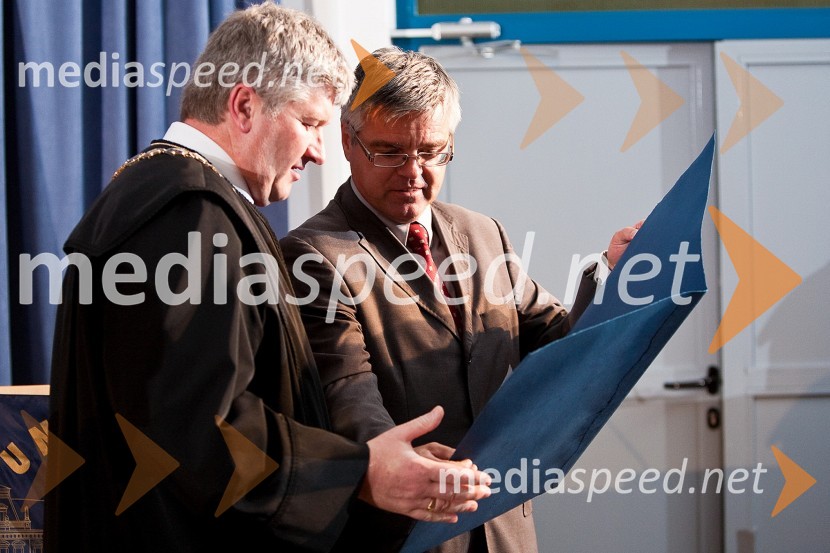 Prof. dr. Marko Ferjan, dekan Fakultete za organizacijske vede Univerze v Mariboru in mag. Samo Hribar Milič, generalni direktor Gospodarske zbornice SlovenijeDan Univerze v Mariboru in 50 let Fakultete za organizacijske vede Kranj