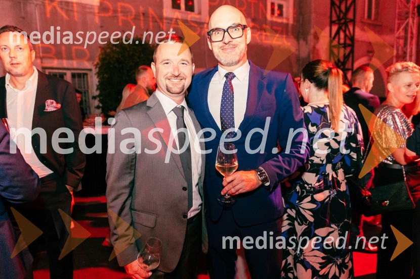  Niko Kušar, Telekom Slovenije;  Urban  Korenjak, direktor trženja EuroplakatPOP promenada 2025