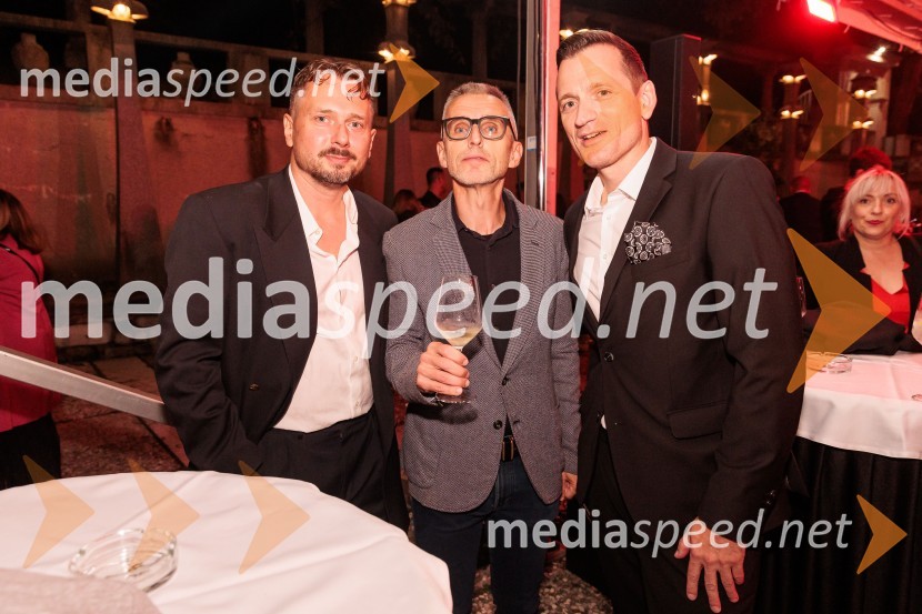  ... ;  ... ;  Simon Vadnjal, novinar in glasbenikPOP promenada 2025