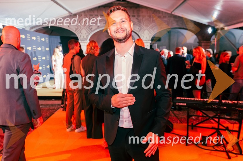  Alen Podlesnik, moderator, novinar POP TVPOP promenada 2025