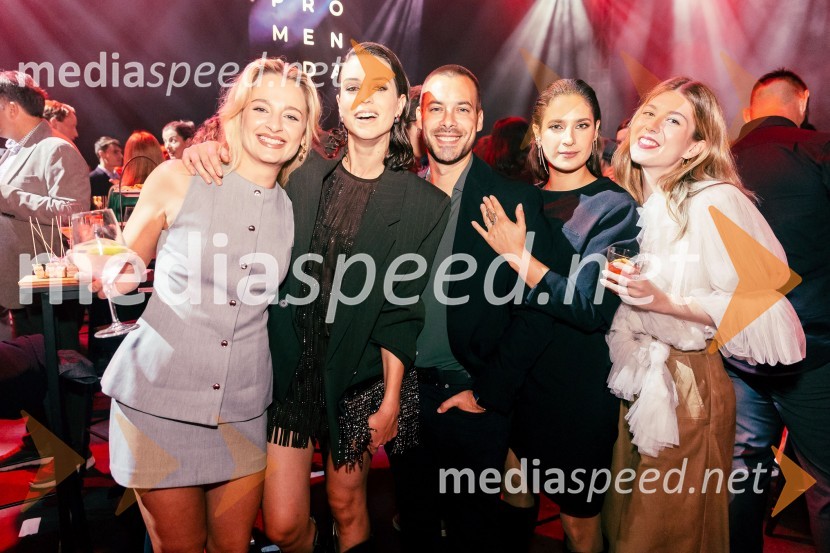  ... ;  ... ;  ... ;  Saša Pavlin Stošić, igralka;  Mila Peršin, igralkaPOP promenada 2025