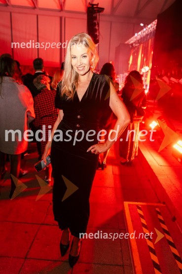  Taya Damjan, pevkaPOP promenada 2025