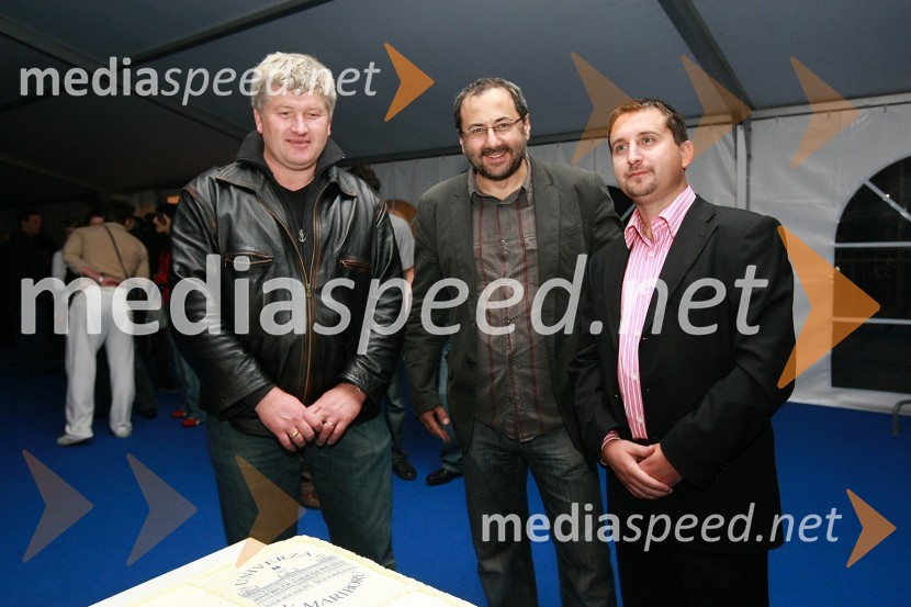 Prof. dr. Marko Ferjan, dekan Fakultete za organizacijske vede Univerze v Mariboru, dr. József Györkös, državni sekretar na Ministrstvu za visoko šolstvo, znanost in tehnologijo ter ...Dan Univerze v Mariboru in 50 let Fakultete za organizacijske vede Kranj