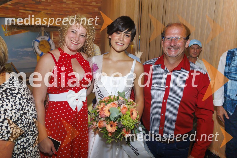  ... ;  Živa Knific, 2. spremljevalka Miss Turizma 2025;  ... Miss Turizma 2025 v znamenju jubileja Barbare Misson