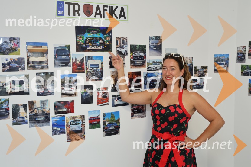  Maja Modrinjak, fotografinjaOtvoritev razstave Maje Modrinjak v Trafiki ob parku