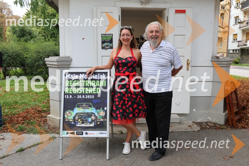  Maja Modrinjak, fotografinja;  ... Otvoritev razstave Maje Modrinjak v Trafiki ob parku