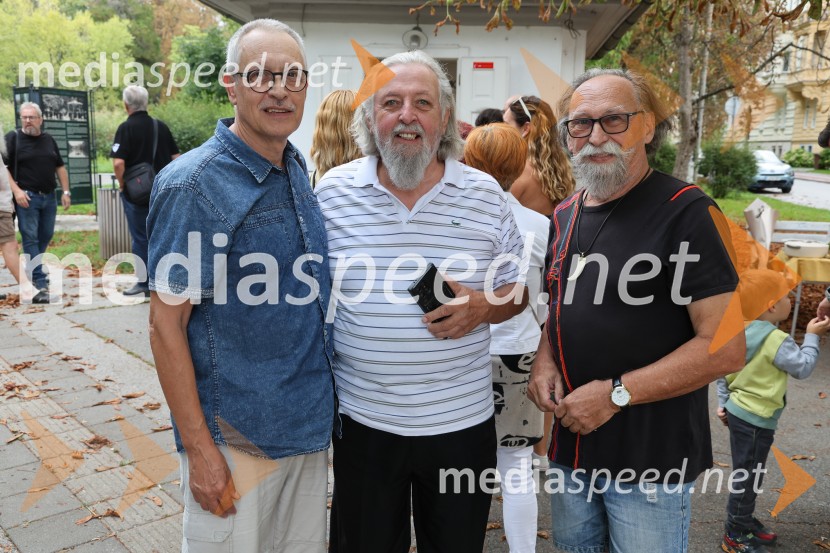 Otvoritev razstave Maje Modrinjak v Trafiki ob parku