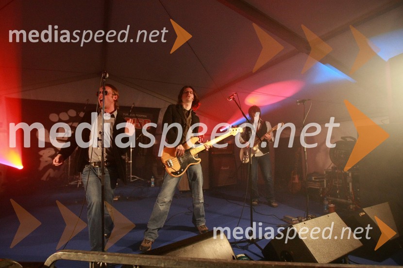 Skupina Big Foot MamaDan Univerze v Mariboru in 50 let Fakultete za organizacijske vede Kranj