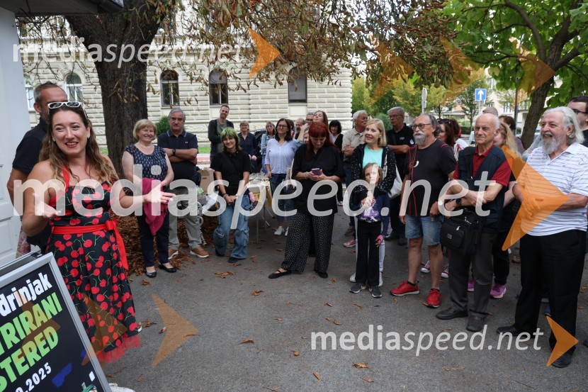  Maja Modrinjak, FotografinjaOtvoritev razstave Maje Modrinjak v Trafiki ob parku