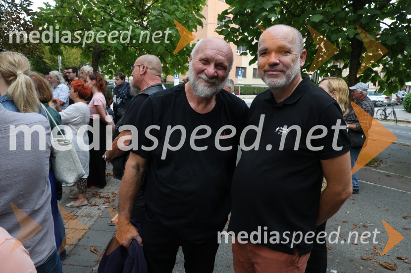 Otvoritev razstave Maje Modrinjak v Trafiki ob parku