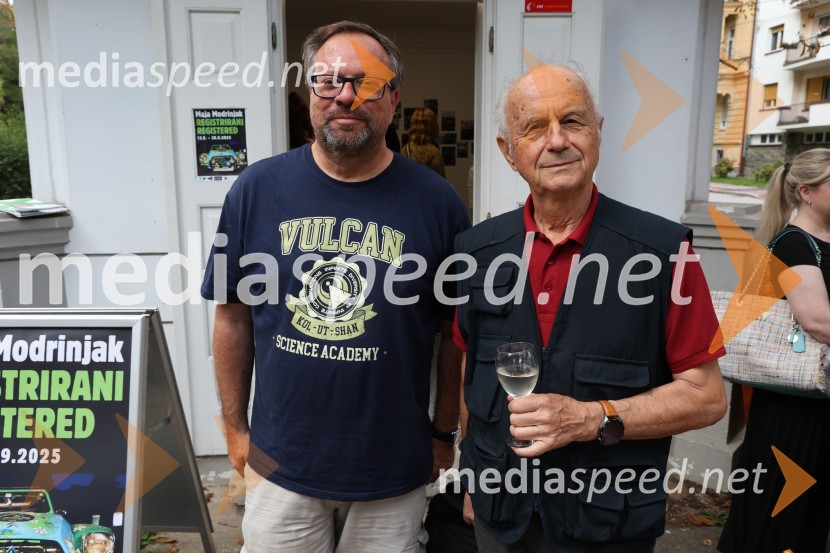 Otvoritev razstave Maje Modrinjak v Trafiki ob parku