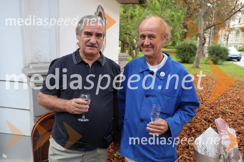 Otvoritev razstave Maje Modrinjak v Trafiki ob parku