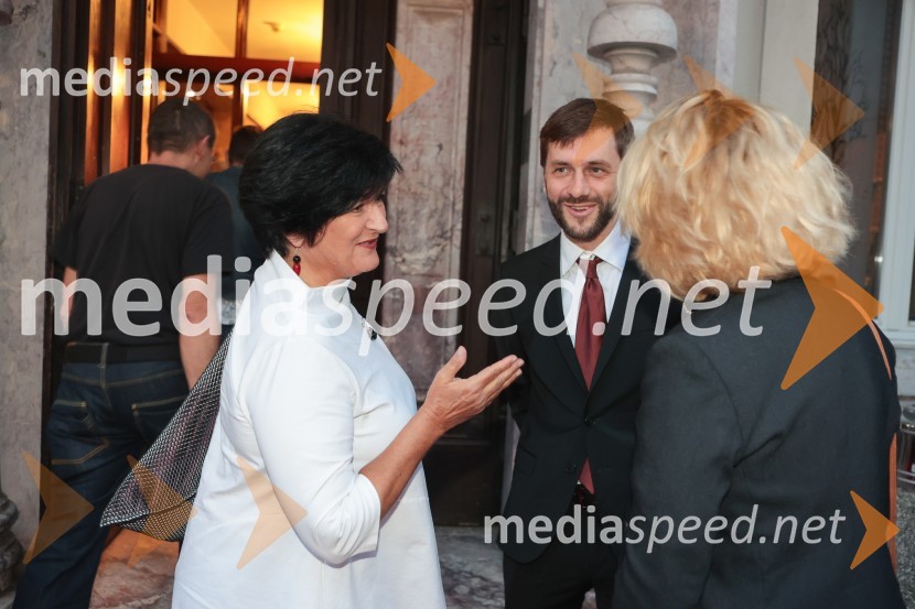  Mojca Jan Zoran, direktorica JSKD;  Rok Bozovičar, direktor, Prešernovo gledališče Kranj Premiera Don Kihot in podelitev nagrad Julija, Prešernovo gledališče Kranj