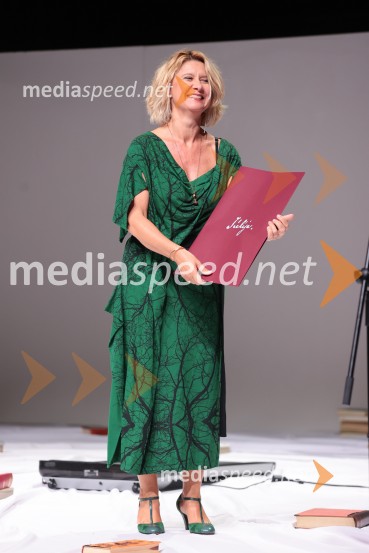  Vesna Pernarčič, igralkaPremiera Don Kihot in podelitev nagrad Julija, Prešernovo gledališče Kranj