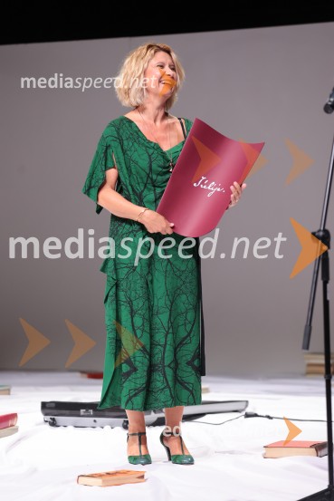  Vesna Pernarčič, igralkaPremiera Don Kihot in podelitev nagrad Julija, Prešernovo gledališče Kranj