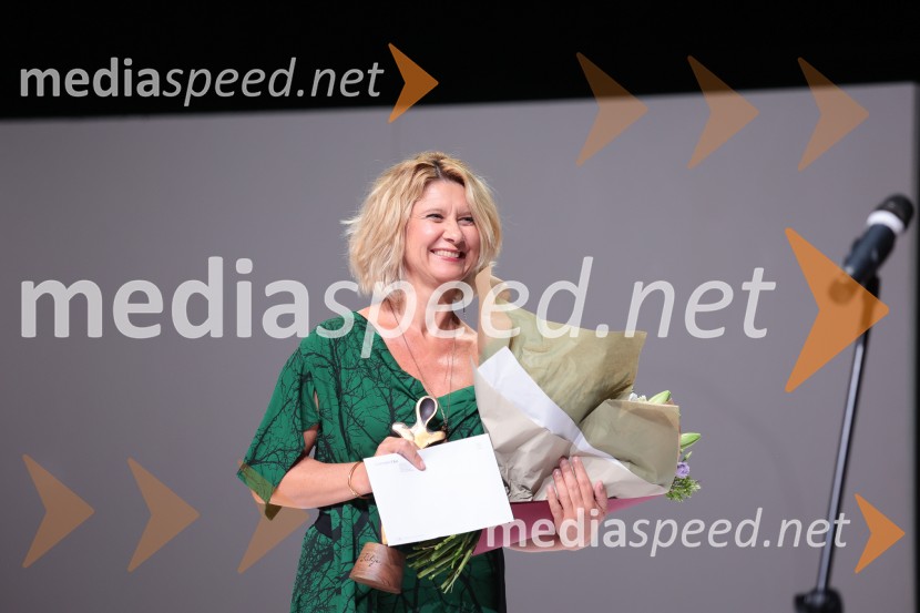  Vesna Pernarčič, igralkaPremiera Don Kihot in podelitev nagrad Julija, Prešernovo gledališče Kranj