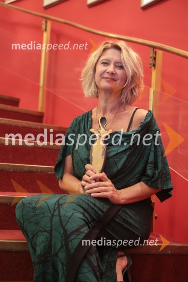  Vesna Pernarčič, igralkaPremiera Don Kihot in podelitev nagrad Julija, Prešernovo gledališče Kranj