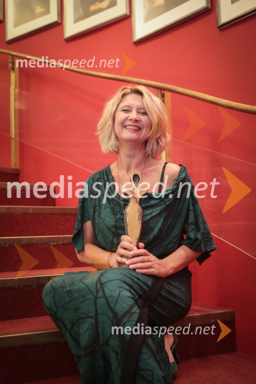  Vesna Pernarčič, igralkaPremiera Don Kihot in podelitev nagrad Julija, Prešernovo gledališče Kranj