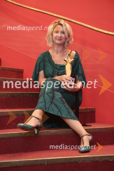  Vesna Pernarčič, igralkaPremiera Don Kihot in podelitev nagrad Julija, Prešernovo gledališče Kranj