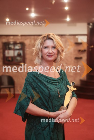  Vesna Pernarčič, igralkaPremiera Don Kihot in podelitev nagrad Julija, Prešernovo gledališče Kranj