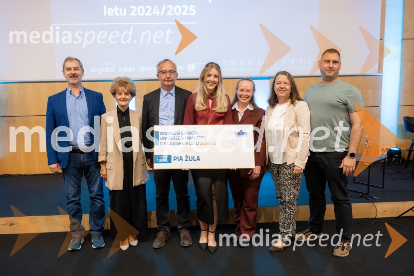 Najboljša študentka Univerze v Mariboru je Pia Žula