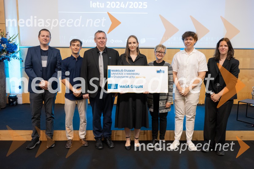 Najboljša študentka Univerze v Mariboru je Pia Žula