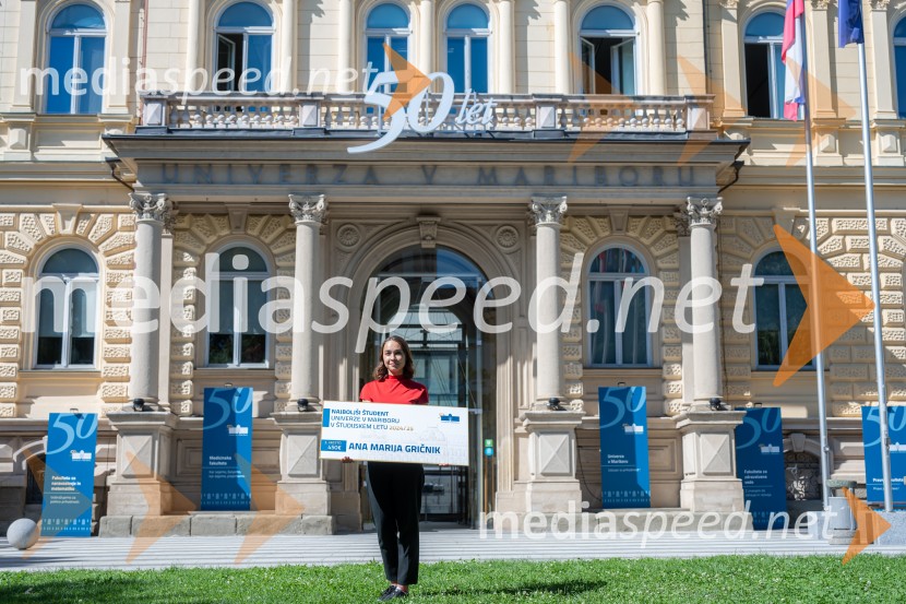  Ana Marija GričnikNajboljša študentka Univerze v Mariboru je Pia Žula