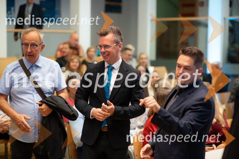 Najboljša študentka Univerze v Mariboru je Pia Žula