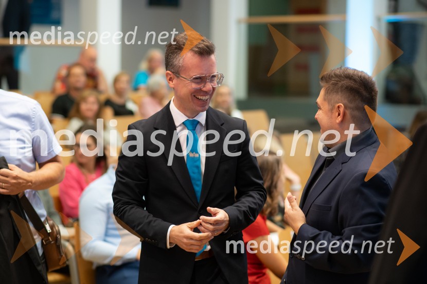 Najboljša študentka Univerze v Mariboru je Pia Žula