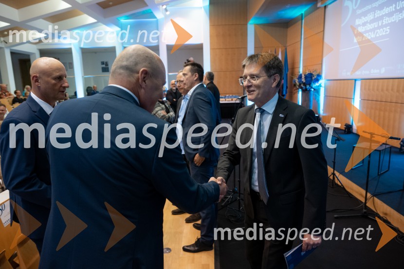  ... ; prof. dr. Zdravko Kačič, rektor Univerze v MariboruNajboljša študentka Univerze v Mariboru je Pia Žula