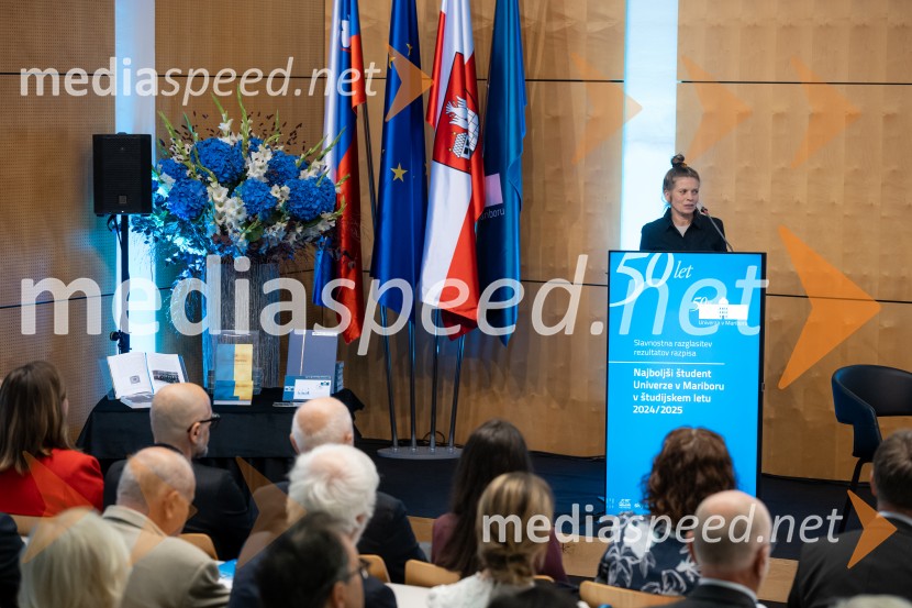 Univerza v Mariboru ob 50-letnici predstavila znanstveno monografijo in poštno znamko