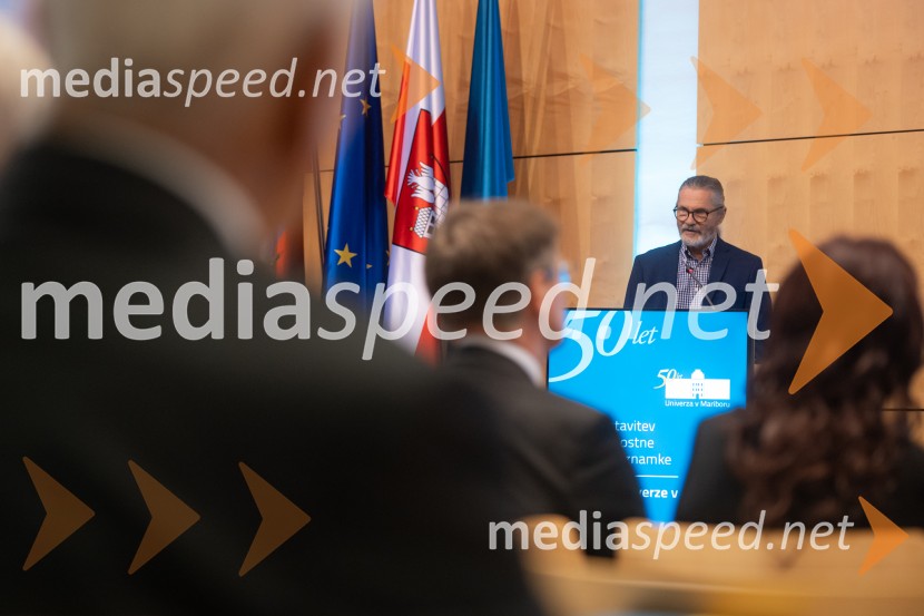  Bojan  Bračič , Filatelistična zveza SlovenijeUniverza v Mariboru ob 50-letnici predstavila znanstveno monografijo in poštno znamko