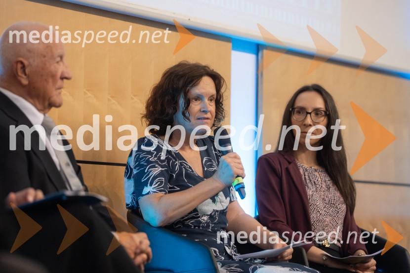 prof. dr. Zorka Novak Pintarič, predavateljica Fakultete za kemijo in kemijsko tehnologijo UM; Izr. prof. dr.  Natalija Ulčnik, Filozofska fakulteta, Univerza v MariboruUniverza v Mariboru ob 50-letnici predstavila znanstveno monografijo in poštno znamko