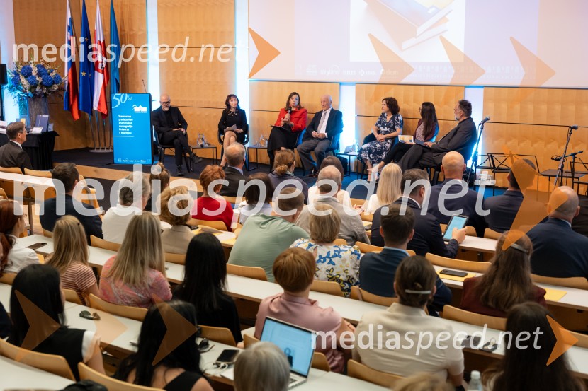 Univerza v Mariboru ob 50-letnici predstavila znanstveno monografijo in poštno znamko