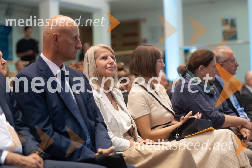  ... ;  dr. Mateja  Lorber, dekanja, Fakulteta za zdravstvene vede - FZV Maribor;  ... Univerza v Mariboru ob 50-letnici predstavila znanstveno monografijo in poštno znamko