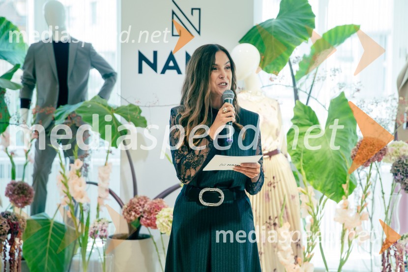  Ula  Furlan, igralka, voditeljicaPrenovljena Nama ponovno odprla svoja vrata