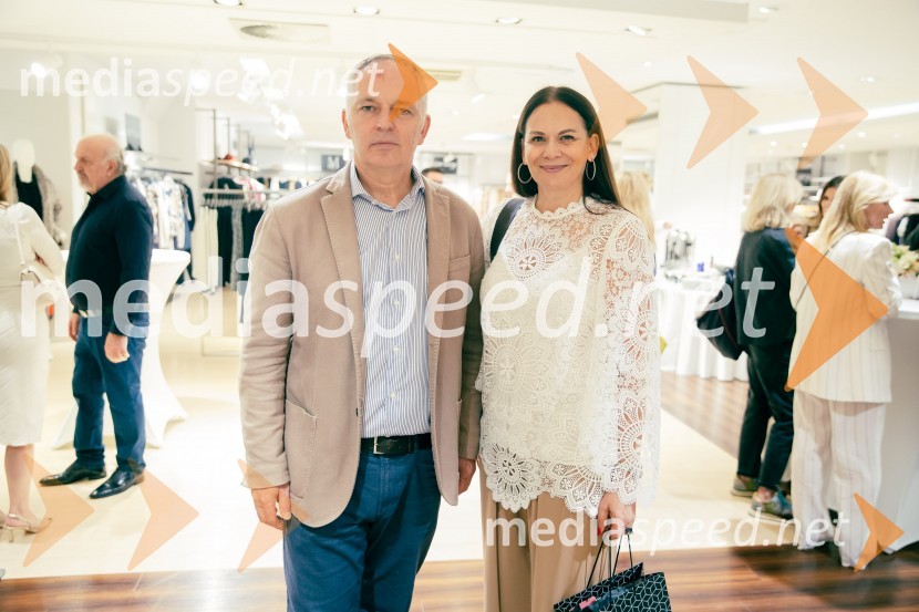  ... ;  Pika  Zrim, urednica spletnega portala citylife.si in modna vplivnicaPrenovljena Nama ponovno odprla svoja vrata