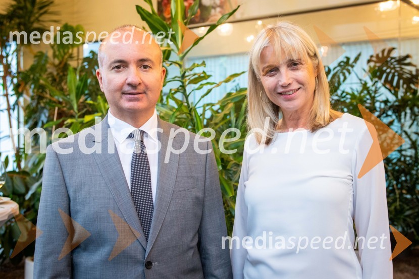  ... ; mag. Lidija Pliberšek, direktorica, Pogrebno podjetje Maribor d.d.Pogrebno podjetje Maribor obeležilo tri pomembne jubileje