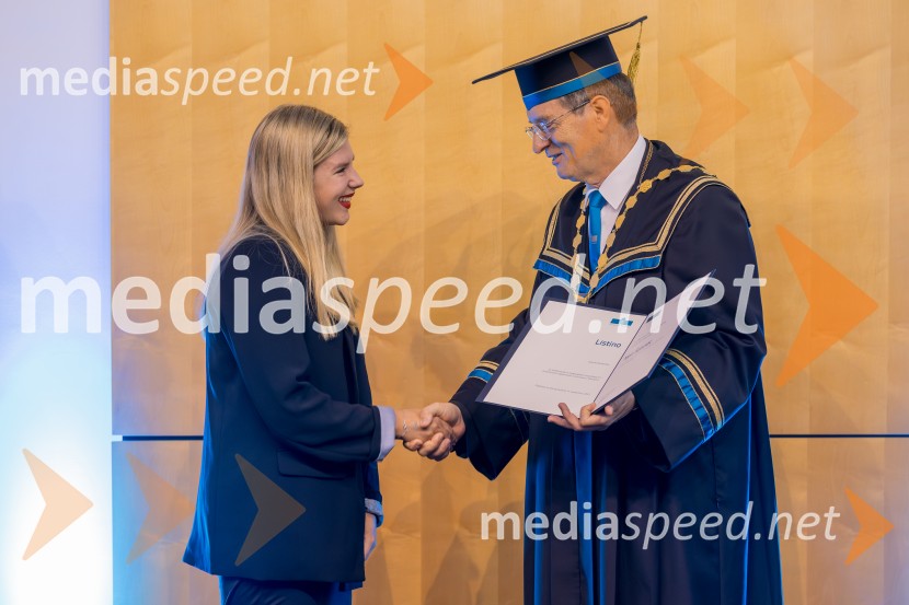  Neli Šijanec, prejemnica listine za Naj prostovoljca študenta; prof. dr. Zdravko Kačič, rektor Univerze v MariboruDan Univerze v Mariboru 2025